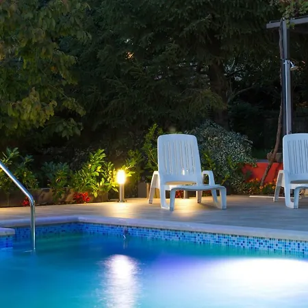 Maria With Heated Pool And Hot Tub Green Paradise Villa