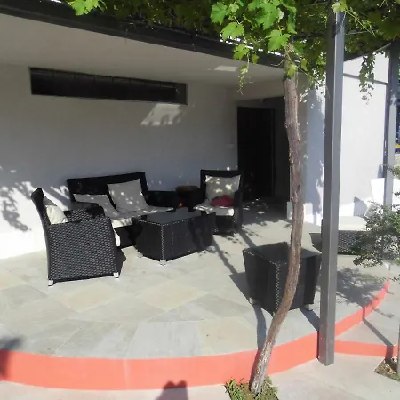 Maria With Heated Pool And Hot Tub Green Paradise Villa